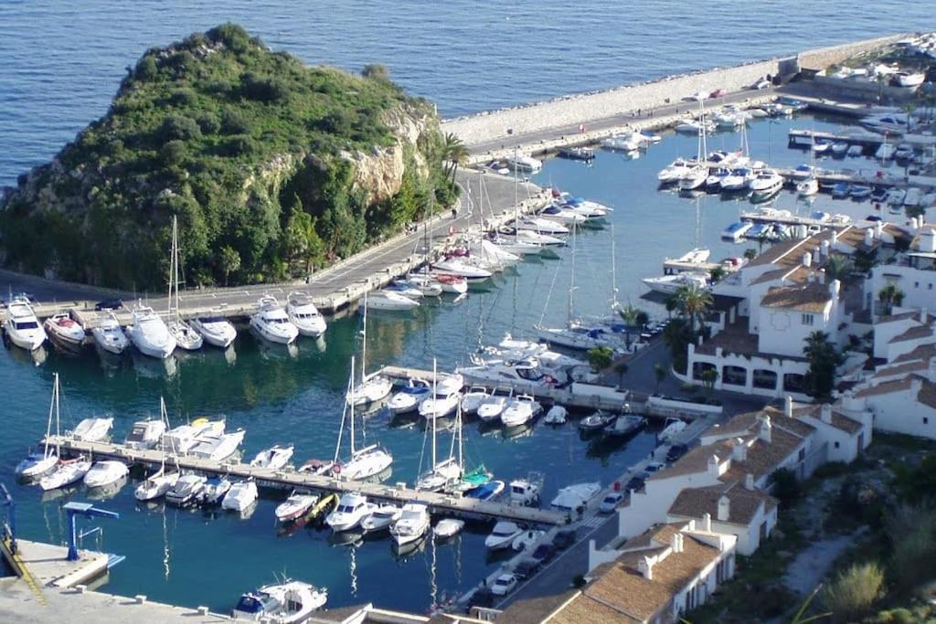 Las Gondolas Y El Mar Almunecar Bagian luar foto
